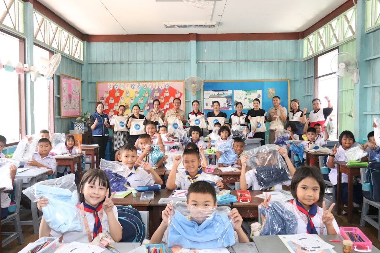 ร่วมต้อนรับคณะเหล่ากาชาดจังหวัดฉะเชิงเทรา